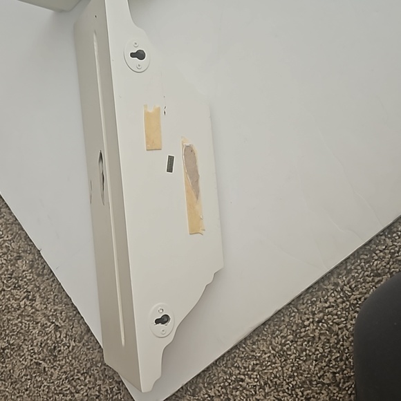 Set of two floating shelves 12 in by 4 in - Picture 4 of 8